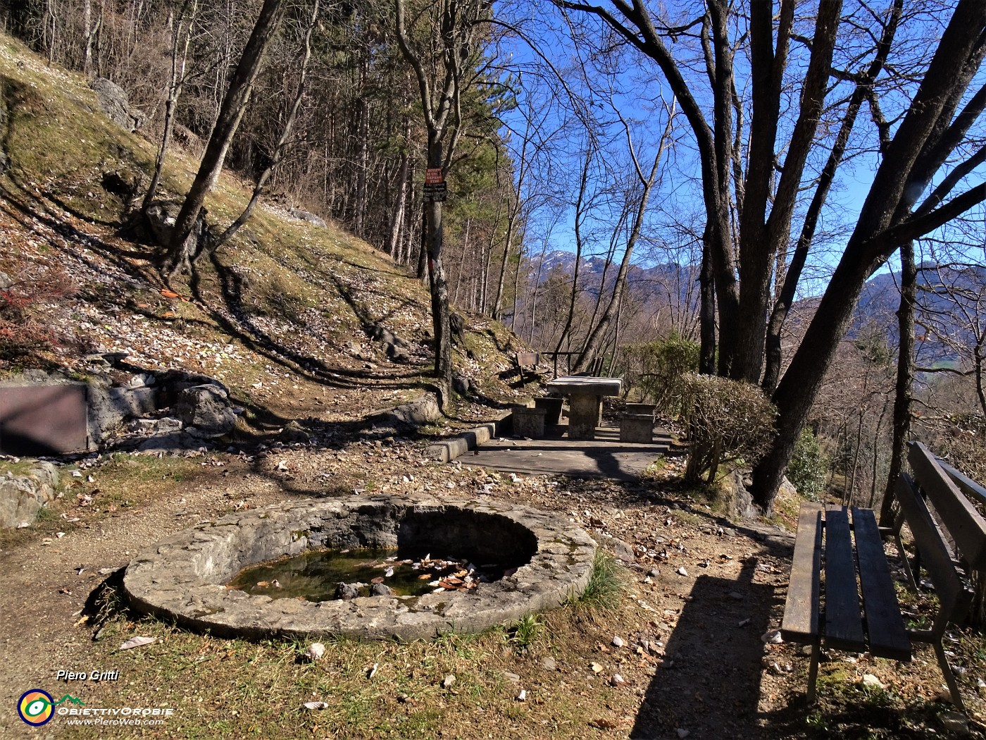 21  Sul sent. 597 passo alla Ca' Fontana Granda.JPG